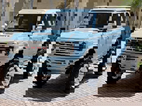 Used 2025 Ford Bronco Heritage Edition image 5