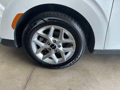 Used 2023 Kia Soul LX w/ Option Group 015 image 28