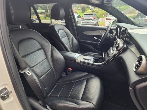 Used 2020 Mercedes-Benz GLC 300 image 12