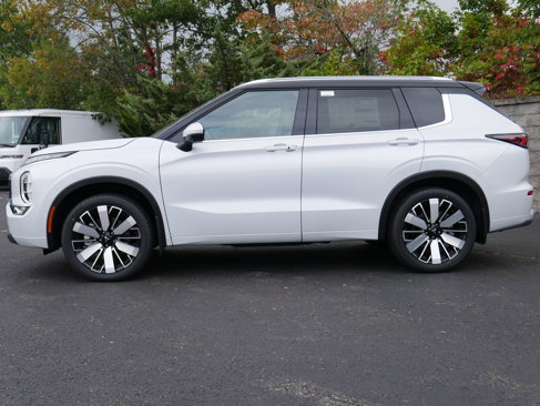 New 2025 Mitsubishi Outlander SEL image 3