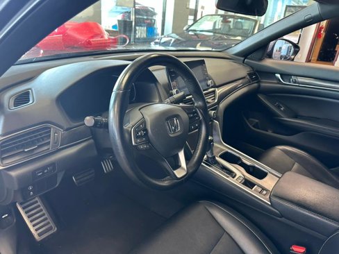 Used 2018 Honda Accord Sport image 21