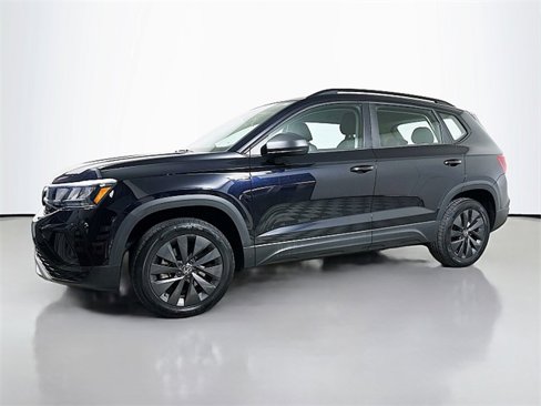 Used 2024 Volkswagen Taos S image 3