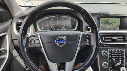 Used 2015 Volvo V60 T5 Premier w/ Convenience Package image 13