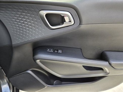 Used 2020 Kia Soul EX image 20