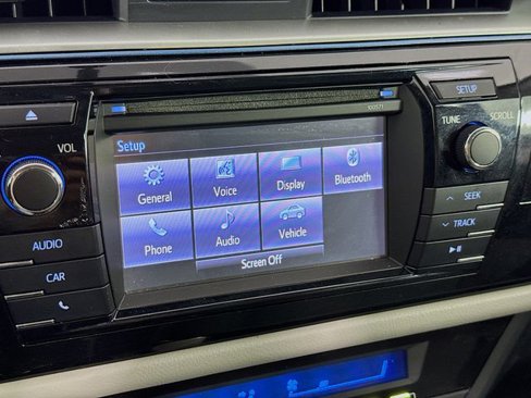 Used 2016 Toyota Corolla LE image 28