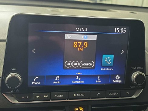 Used 2024 Nissan Altima 2.5 SV image 22