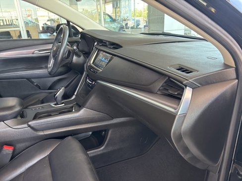 Used 2017 Cadillac XT5 Luxury image 39