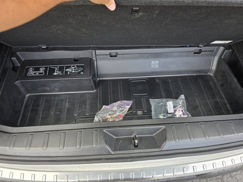 Used 2020 Subaru Ascent Limited w/ Technology Package image 8