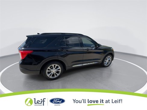 Used 2020 Ford Explorer XLT w/ Equipment Group 202A image 11