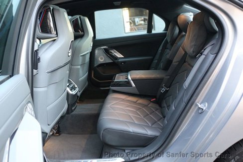 Used 2023 BMW 760i xDrive w/ Executive Package image 29