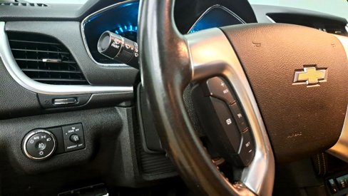 Used 2017 Chevrolet Traverse LT w/ Style and Technology Package image 11