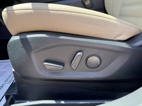 Used 2022 Ford Edge SEL w/ Convenience Package image 18
