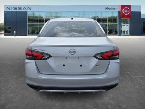 New 2025 Nissan Versa S image 6