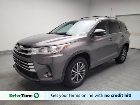 Used 2017 Toyota Highlander XLE image 1