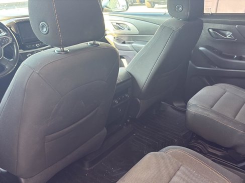 Used 2018 Chevrolet Traverse LT image 29