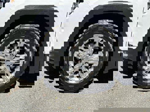 Certified 2024 GMC Terrain SLE image 10