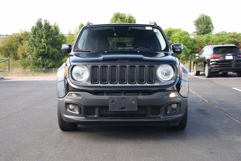 Used 2017 Jeep Renegade Altitude image 3