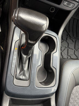 Used 2017 Chevrolet Colorado Z71 image 30