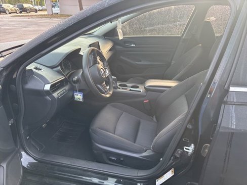 Used 2019 Nissan Altima 2.5 S image 6