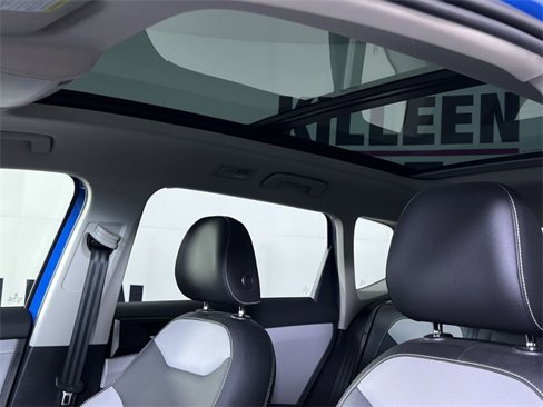 Used 2022 Volkswagen Taos SEL w/ Panoramic Sunroof Package image 21