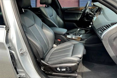 Used 2019 BMW X4 xDrive30i image 7