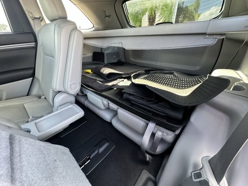 Used 2018 Toyota Highlander Limited image 25