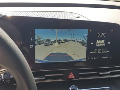 Used 2024 Hyundai Elantra SEL image 23