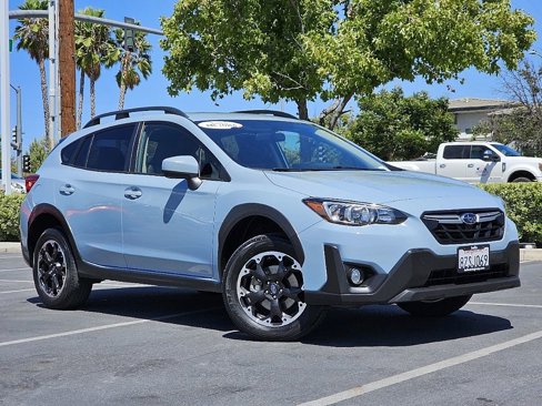 Used 2022 Subaru Crosstrek 2.0i Premium image 3