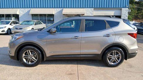 Used 2017 Hyundai Santa Fe Sport image 4