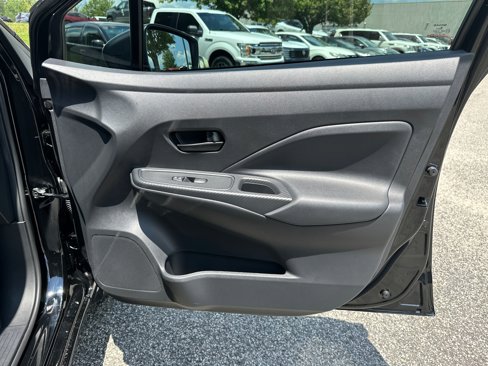 Used 2025 Nissan Versa S w/ Trunk Package image 14