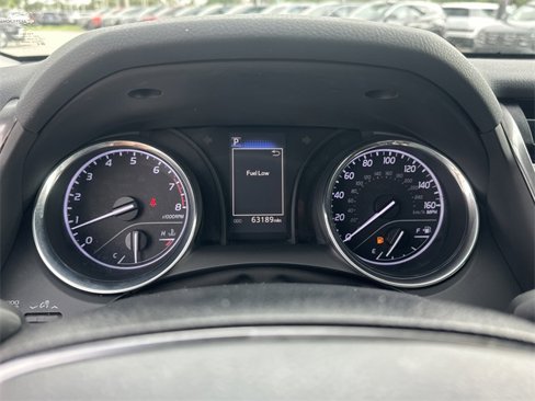 Used 2020 Toyota Camry LE image 19