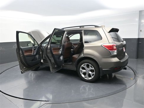 Used 2017 Subaru Forester 2.5i Touring image 39