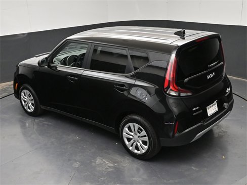 Used 2023 Kia Soul LX image 26