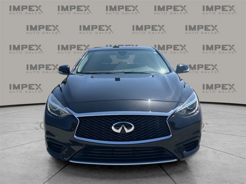 Used 2019 INFINITI QX30 image 8