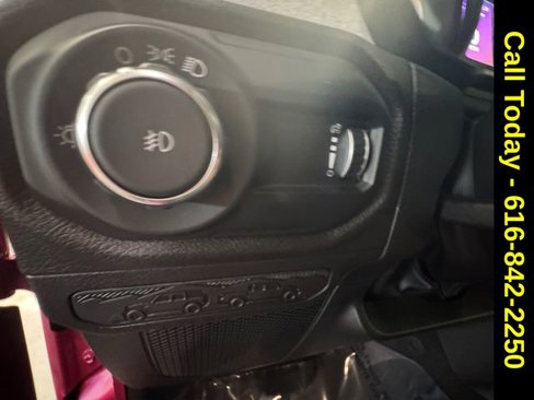 Used 2024 Jeep Wrangler Sport image 21