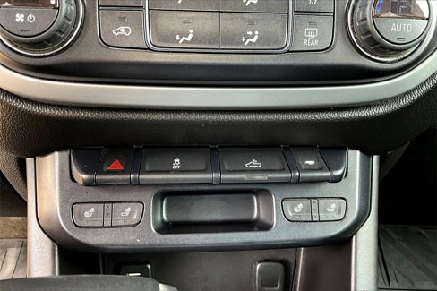 Used 2015 Chevrolet Colorado LT w/ Luxury Package image 22