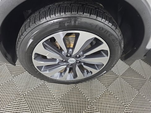 Used 2021 Buick Encore Preferred image 10