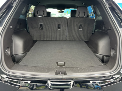 Used 2020 Chevrolet Blazer RS w/ LPO, Sport Package image 17