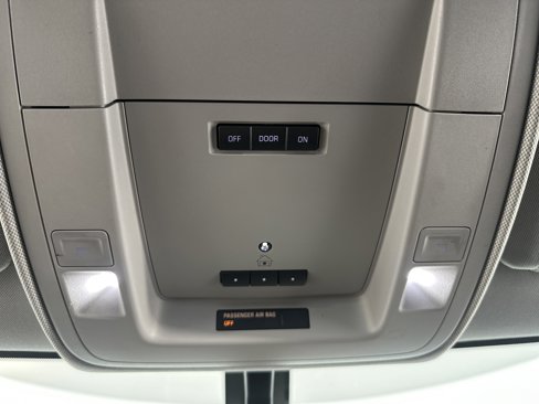 Used 2018 GMC Sierra 1500 SLE w/ SLE Value Package image 28