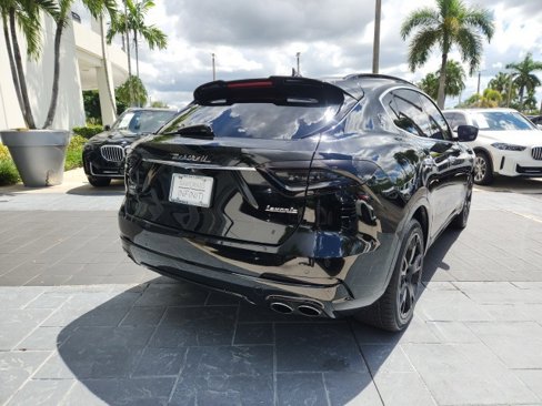 Used 2018 Maserati Levante S GranSport image 10