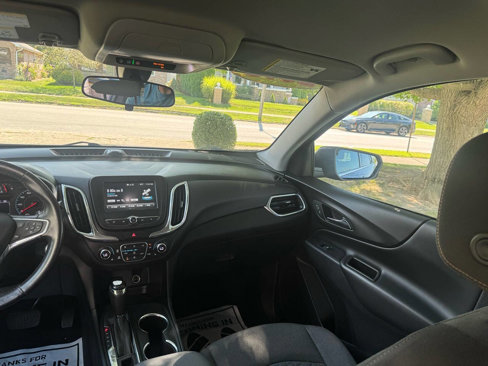Used 2018 Chevrolet Equinox LT image 11