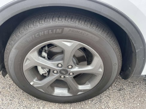 Used 2025 Ford Escape ST-Line image 10