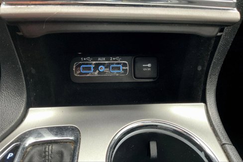 Used 2020 Jeep Grand Cherokee Laredo image 33