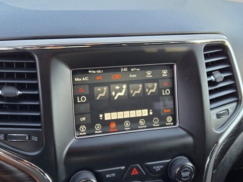 Certified 2021 Jeep Grand Cherokee Laredo image 23