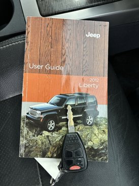Used 2012 Jeep Liberty Limited Jet w/ Comfort/Convenience Group image 28