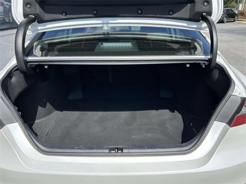 Used 2022 Toyota Camry XLE image 13
