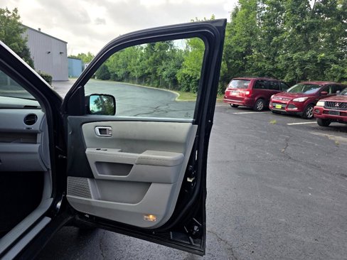 Used 2015 Honda Pilot SE image 43