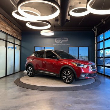 Used 2018 Nissan Kicks SR w/ Premium Package image 1