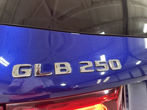 Certified 2022 Mercedes-Benz GLB 250 4MATIC image 12