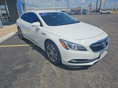 Used 2017 Buick LaCrosse Premium image 9